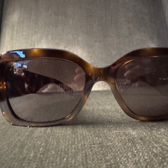 Vintage Chanel Quilted Tortoise Sunglasses - 1990s with Case and Box- Beautiful - Picture 13 of 13